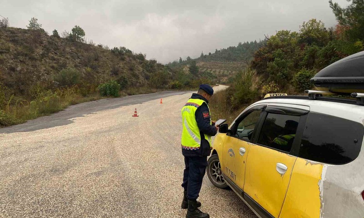 Bilecik'te 20 noktadaki jandarma denetiminde aranan 4 şahıs yakalandı | İşte Tüm Ayrıntılar