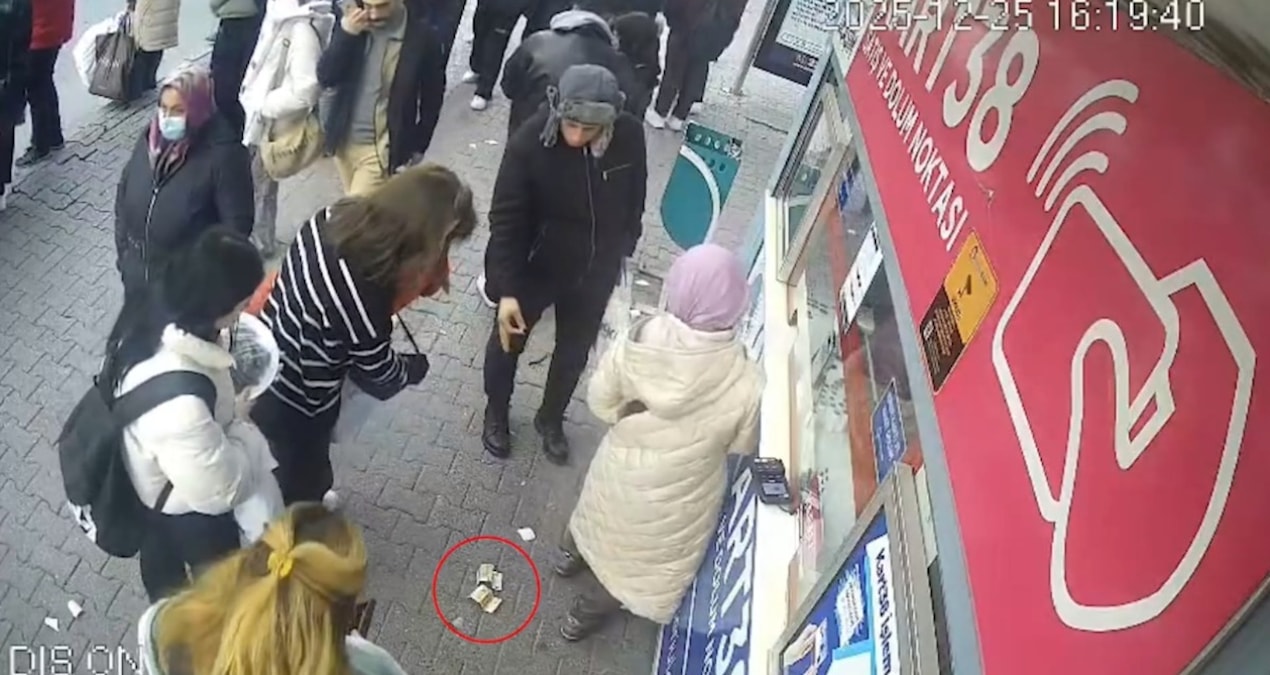 Bilet gişesi önünde düşürülen 250 avro sahibini buldu - Haberleri: Gelişmeler Takip Ediliyor