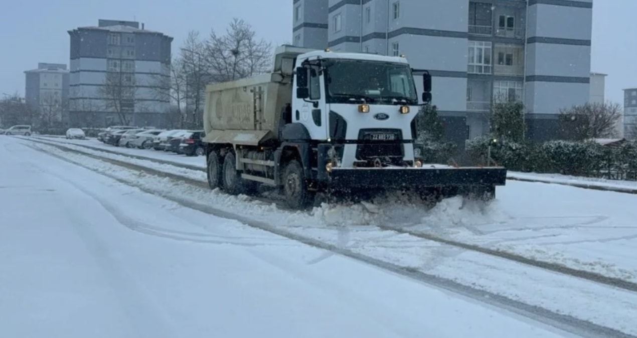 Son Gelişme: Bingöl-Diyarbakır kara yolu TIR trafiğine kapatıldı - Haberleri - Son Dakika Bilgileri
