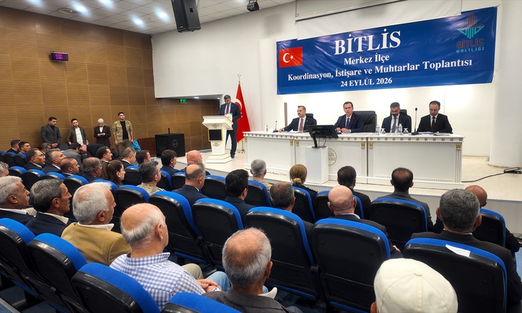 Bitlis Valisi Karakaya, muhtarlarla kent yatırımlarını ve ihtiyaçları görüştü: Gelişmeler Takip Ediliyor