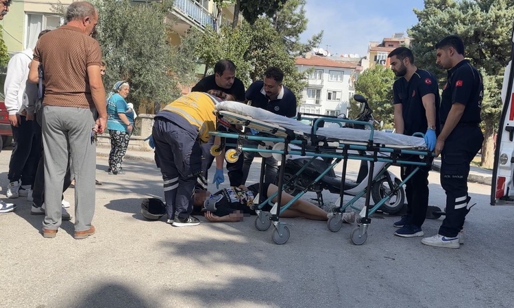 Burdur’da motosiklet ile scooter çarpıştı: 1 yaralı - Son Dakika Bilgileri