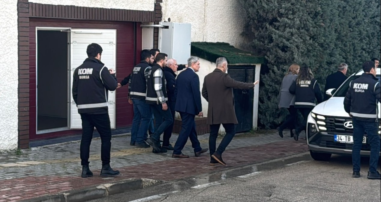 Gündemden Son Bilgiler: Bursa Büyükşehir Belediye Başkanı Mustafa Bozbey hakkındaki gözaltı kararına CHP'den p