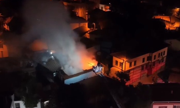 Bursa’da evde çıkan yangın söndürüldü - Son Dakika Bilgileri
