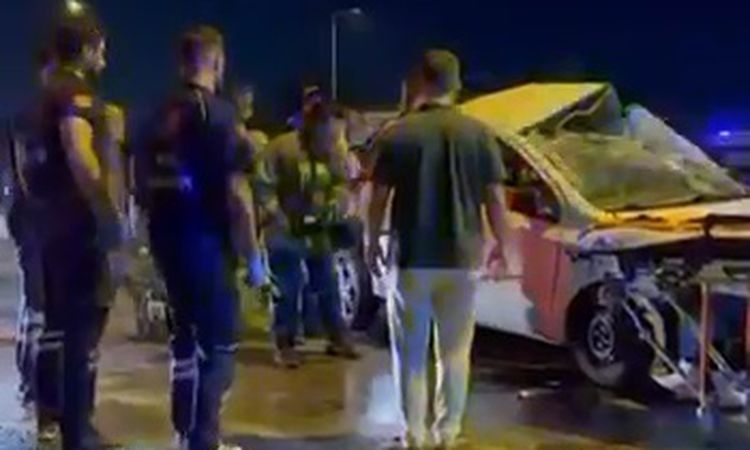 Gündemden Son Bilgiler: Bursa'da Feci Kaza: 17 Yaşındaki Sürücü yaşamını yitirdi - Haberleri: Gelişmeler Takip