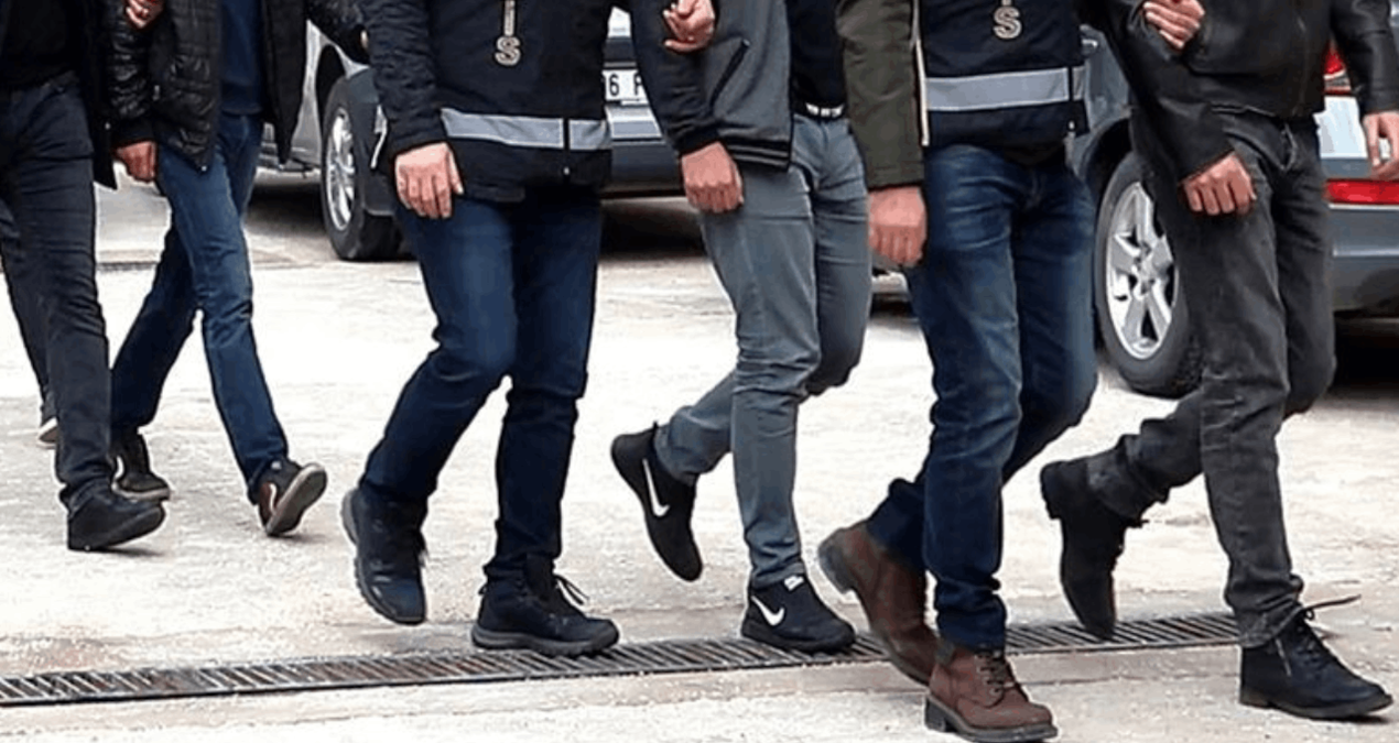 Ayrıntılar Netleşti: Bursa'da uyuşturucu operasyonunda 4 zanlı yakalandı - Son Dakika Haberleri ve Merak Edile