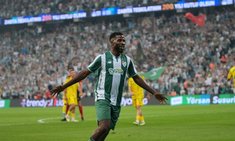 Bursaspor, Batman Petrolspor'u 2-1 yendi; Iheanacho 8 maçta 11 gole ulaştı: Gelişmeler Takip Ediliyor