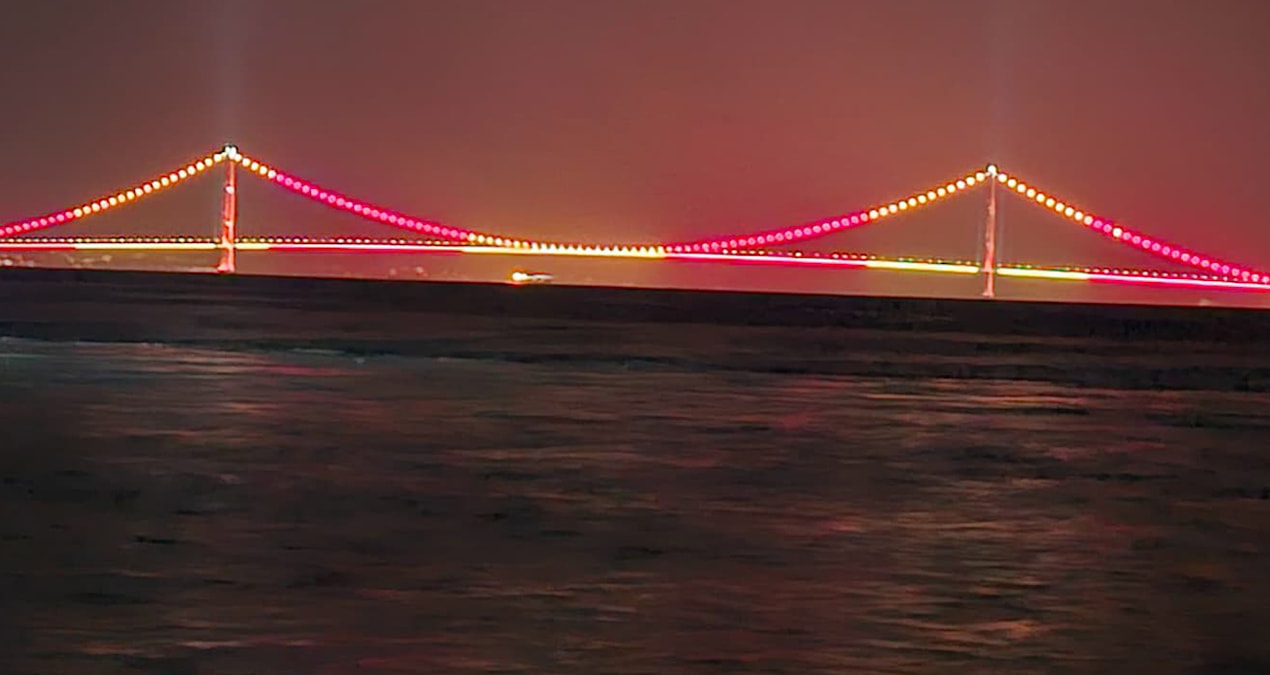 Son Gelişme: Çanakkale Köprüsü sarı-kırmızı renklere büründü - Son Dakika Haberleri: Gelişmeler Takip Ediliyor