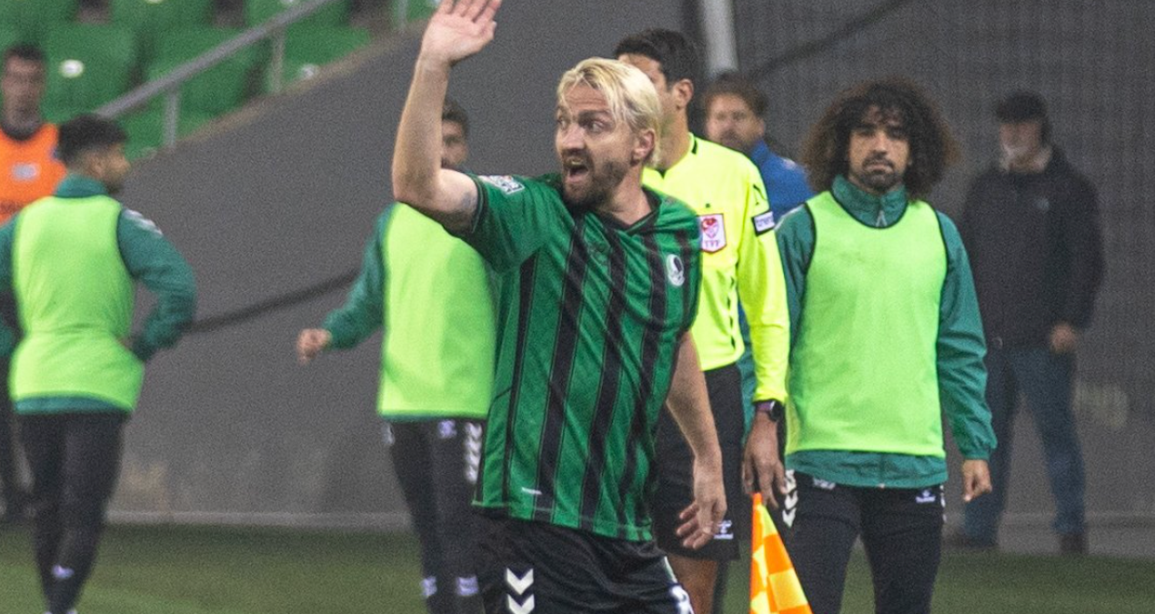 Ayrıntılar Netleşti: Caner Erkin yine kırmızı kart gördü! Yok artık dedirten rakam - Son Dakika | İşte Tüm Ayr
