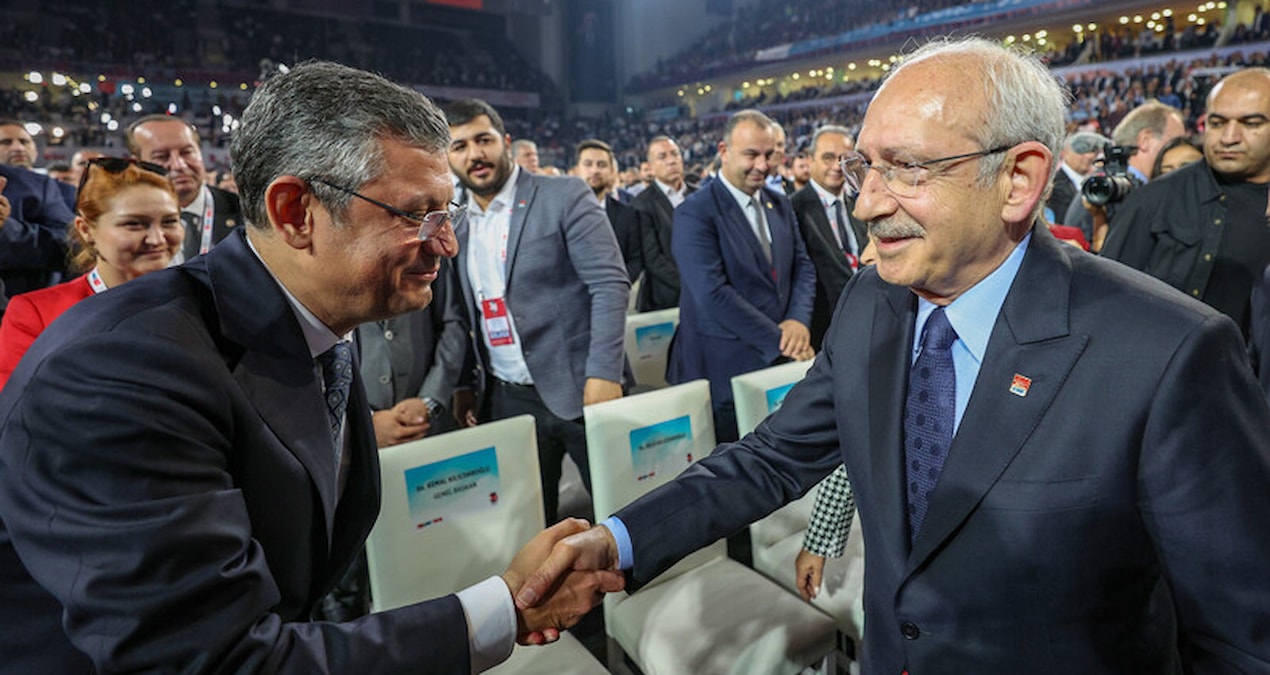 Ayrıntılar Netleşti: CHP'de Instagram diplomasisi: Özel yeniden takibe resmen start aldı - Son Dakika Haberler