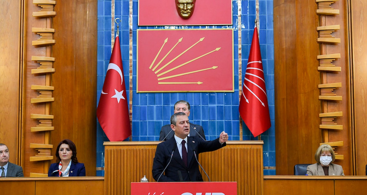 Kritik Açıklama: CHP'li başkanlardan Özel'e destek - Son Dakika: Gelişmeler Takip Ediliyor