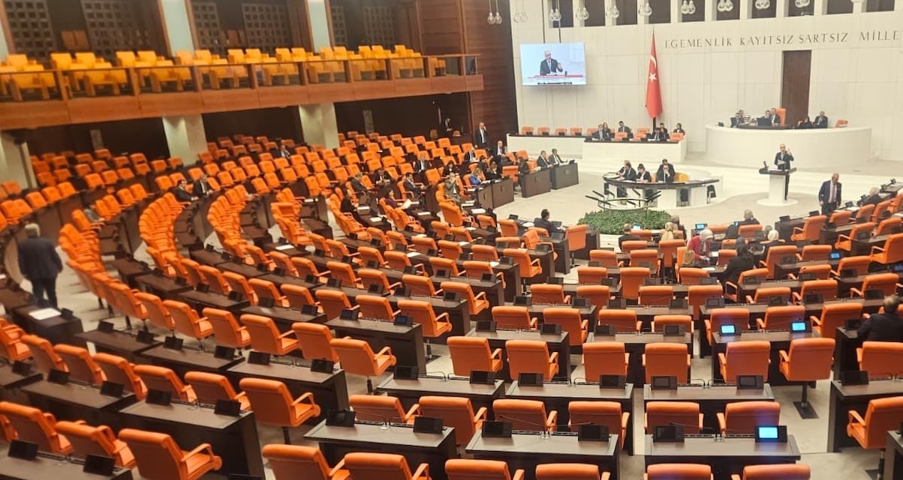 Gündemden Son Bilgiler: CHP’nin hava sahası güvenliği araştırması önergesi, AKP-MHP oylarıyla reddedildi - Son