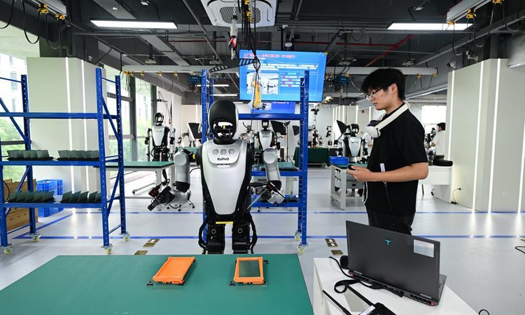 Çin, Ar-Ge harcamalarını 2025'te yüzde 8,2 artırarak 3,93 trilyon yuana çıkardı ve Merak Edilenler