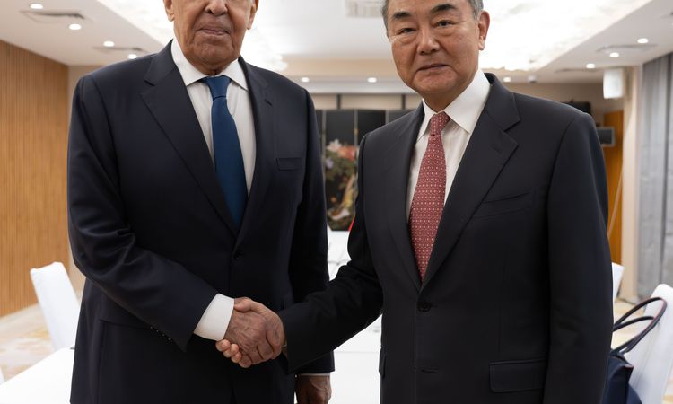 Ayrıntılar Netleşti: Çin Dışişleri Bakanı Wang Yi, Rus mevkidaşı Lavrov ile görüştü - Haberleri: Gelişmeler Ta