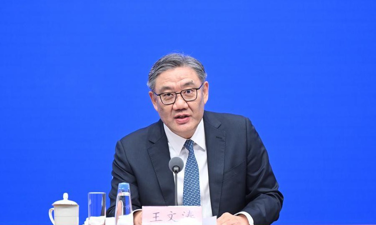 Çin Ticaret Bakanı Wang, Danone CEO'suyla Çin'de yatırım artırma çağrısı yaptı ve Merak Edilenler
