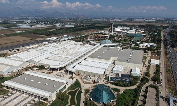 COP31 Antalya'da 9-20 Kasım'da düzenlenecek, 100 binin üzerinde katılımcı bekleniyor. ve Merak Edilenler