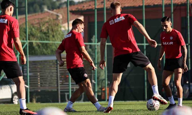 Çorum FK, Eyüpspor Maçına Hazır ve Merak Edilenler