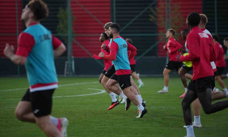Çorum FK, Göztepe maçı hazırlıklarına Burak Yılmaz yönetiminde resmen start aldı | İşte Tüm Ayrıntılar