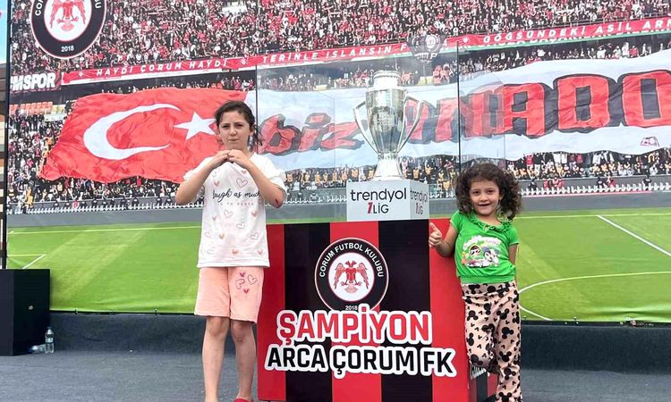 Çorum FK fans met with the championship cup - Last Minute News