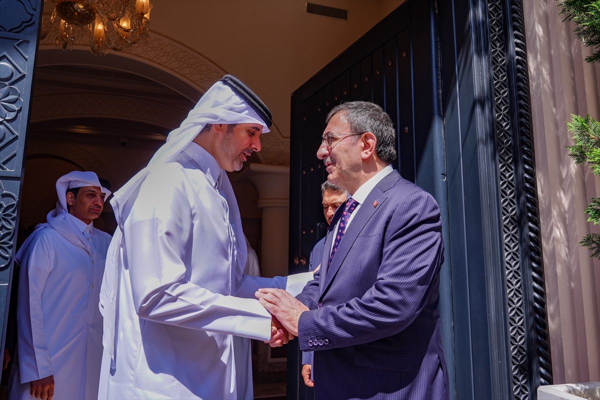 Condolence visit from Vice President Yılmaz to Qatar's Embassy in Ankara - News