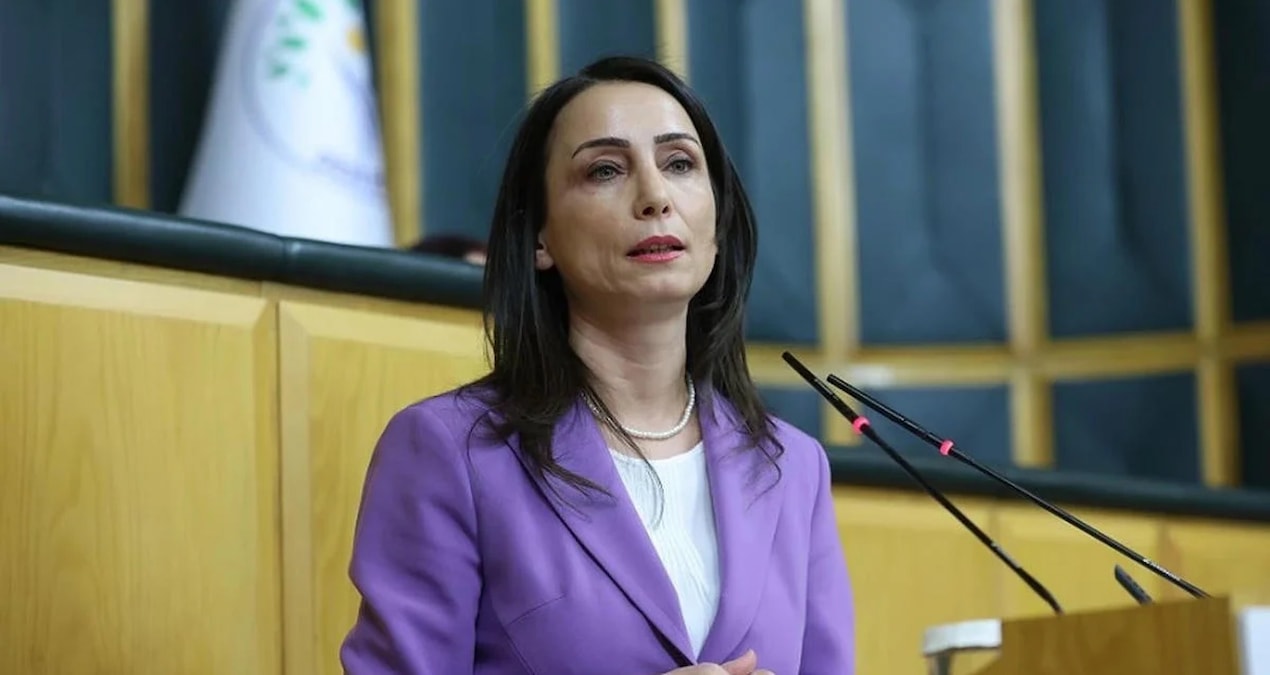 Sıcak Gündem: DEM Parti'den Hakan Fidan'a: Açıklaması talihsiz - En Son Haber | İşte Tüm Ayrıntılar