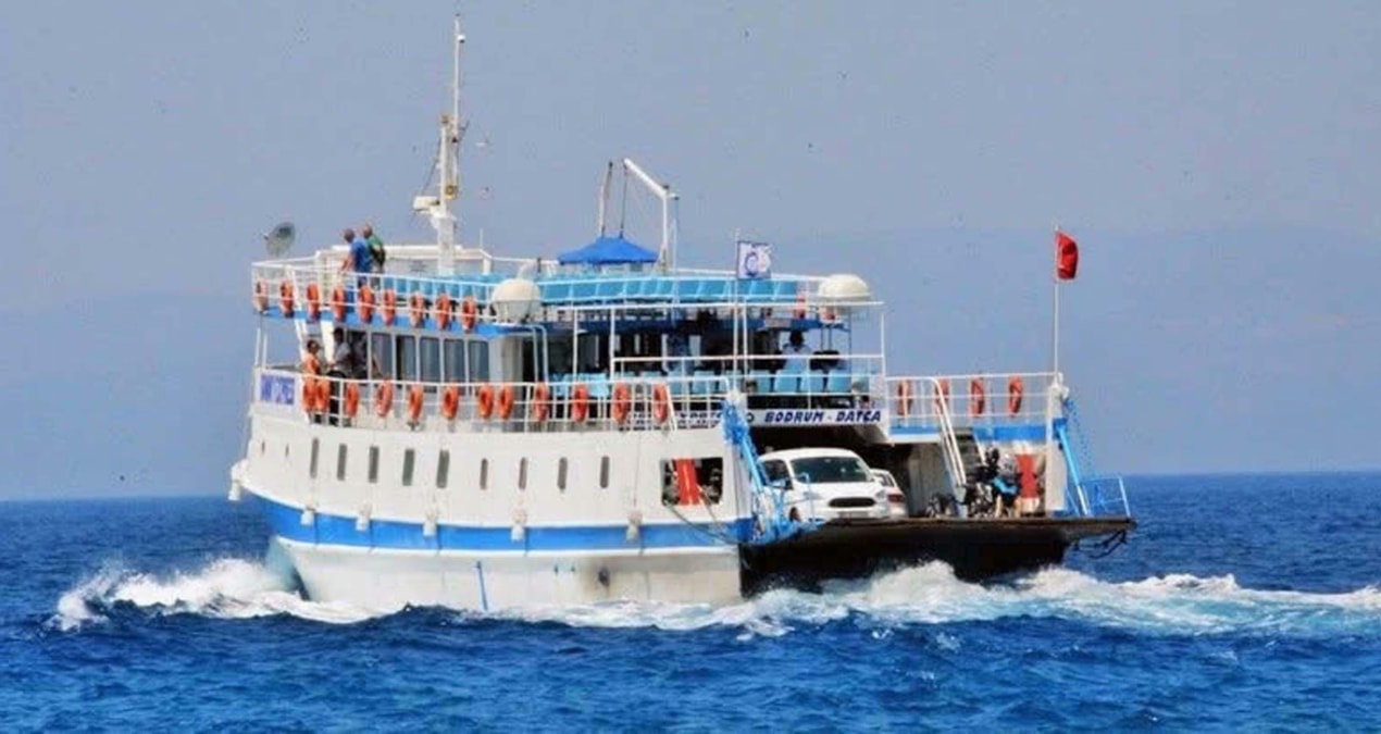Denizde fırtına alarmı: Seferler iptal edildi, dalgalar 3 metreyi aştı - En Son Haber - Son Dakika Bilgileri