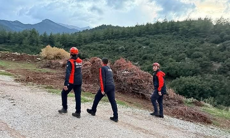 Denizli Merkezefendi'de Alzheimer hastası yaşlı kadın için geniş arama başlatıldı ve Merak Edilenler