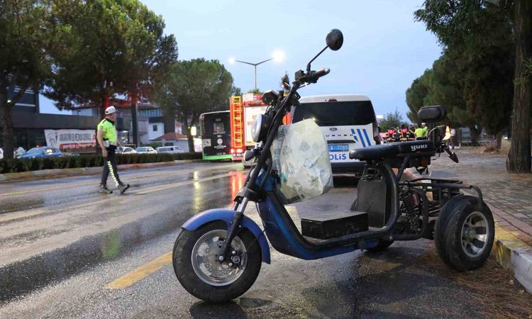 Ayrıntılar Netleşti: Denizli'de motosiklet kazası: Kadın sürücü otobüsün altında kaldı - Haberleri: Gelişmeler