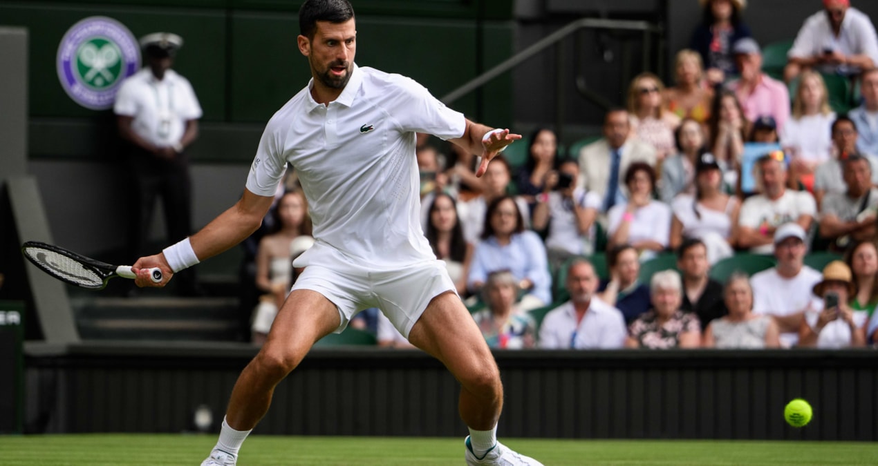 Djokovic shares Federer's record - News