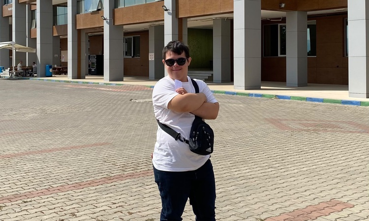 Down sendromlu milli masa tenisçi Melih Işık, Sofya'da 2 bronz madalya kazandı: Gelişmeler Takip Ediliyor