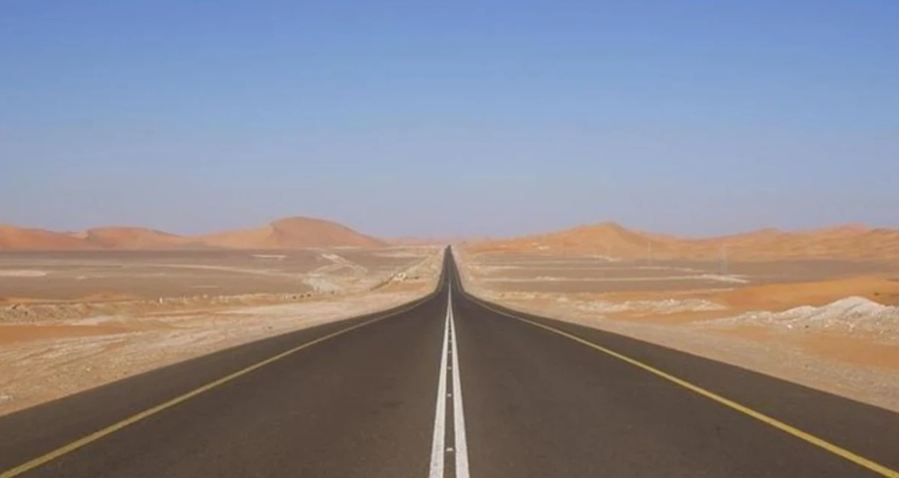 Sıcak Gündem: Dünyanın en düz yolu: Tam 256 kilometre boyunca tek bir viraj bile yok - Son Dakika: Gelişmeler