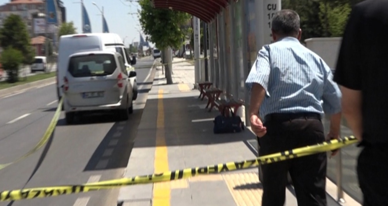 Bag panic at the bus stop: The owner came running when it was about to be exploded - Breaking News