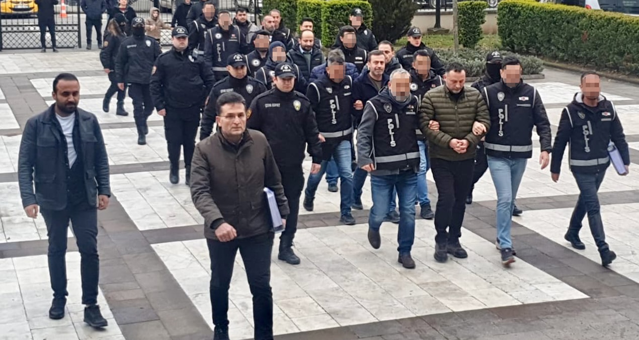 Gündemden Son Bilgiler: Düzce’de silah kaçakçılığı operasyonu: 6 şüpheli adliyeye sevk edildi - Son Dakika ve