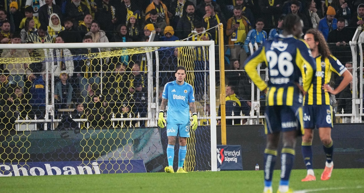Ederson devre arasında cezalı duruma gerileme kaydetti - En Son Haber
