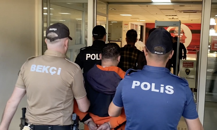 Edirne'de lokantacı çifti darbeden 2 şüpheliden biri hakkında tutuklama kararı verildi: Gelişmeler Takip Edili