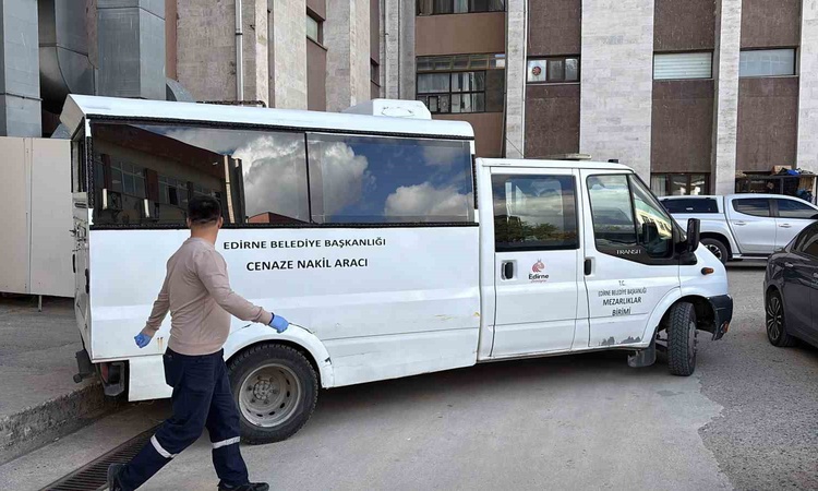 Edirne'de Meriç Nehri'nde kayıp 2 çocuk aranırken yarısı eksik başka ceset bulundu - Son Dakika Bilgileri