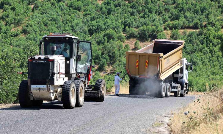Improvement work continues on Elazığ's village roads - Breaking News