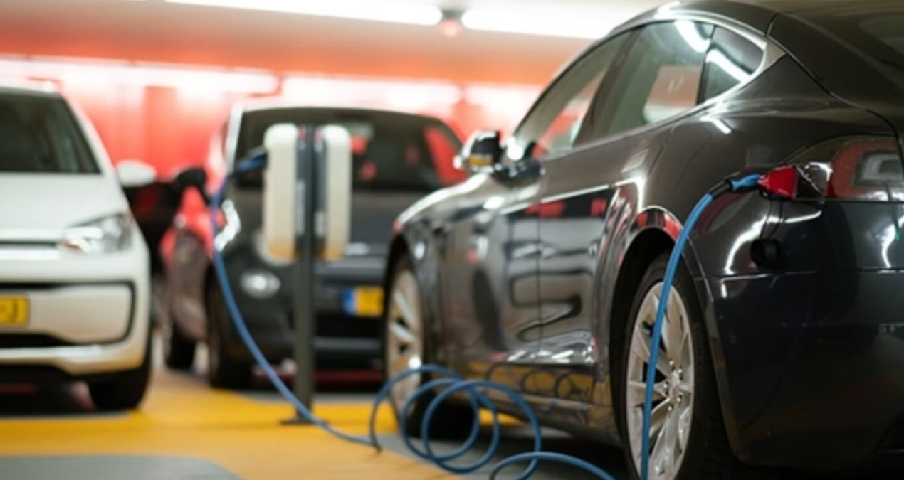 Ayrıntılar Netleşti: Elektrikli araçlara kapı kollarının ardından bir yasak daha geliyor - En Son Haber | İşte