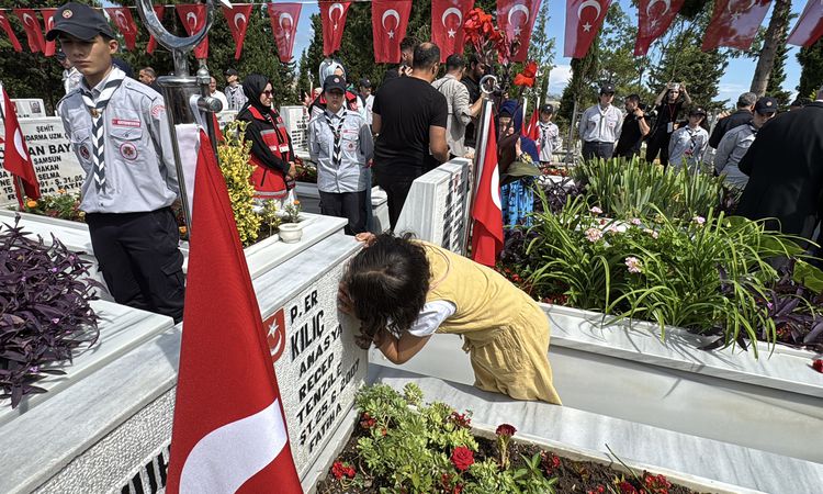 Elif kissed the photo of her martyr uncle, whom she had never seen - Last Minute