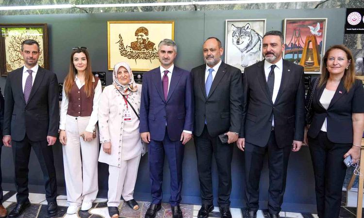 Art support exhibition from Erdemir to relatives of martyrs and veterans - Last Minute