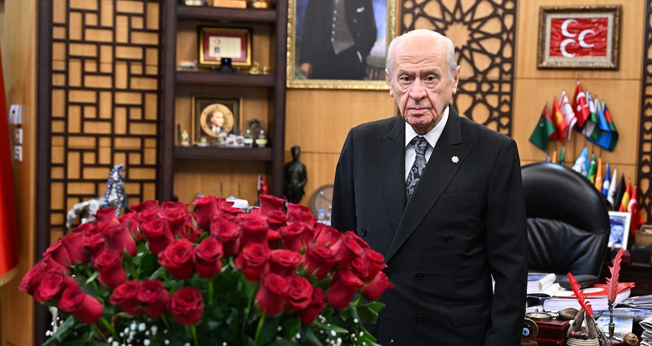 Gündemden Son Bilgiler: Erdoğan Bahçeli'ye gül hediye etti - Son Dakika | İşte Tüm Ayrıntılar