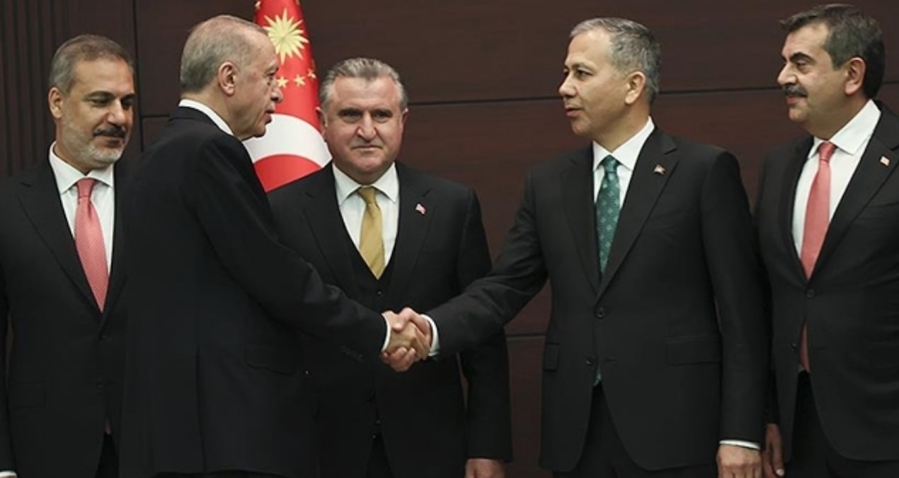 Gündemden Son Bilgiler: Erdoğan'dan Ali Yerlikaya ve Yılmaz Tunç açıklaması - En Son Haber ve Merak Edilenler