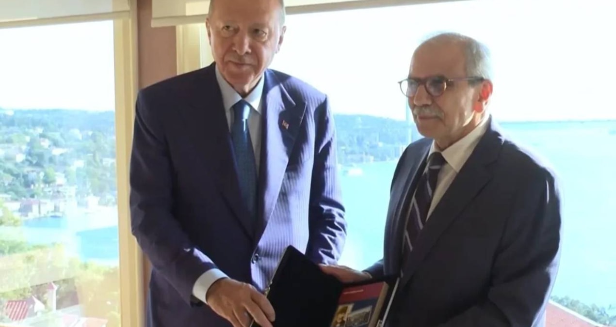 This time, Erdogan gave the leader's grandfather as a gift, not a gun - Latest News