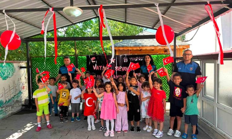 Quran course students in Erzincan came together for martyrs and veterans - News