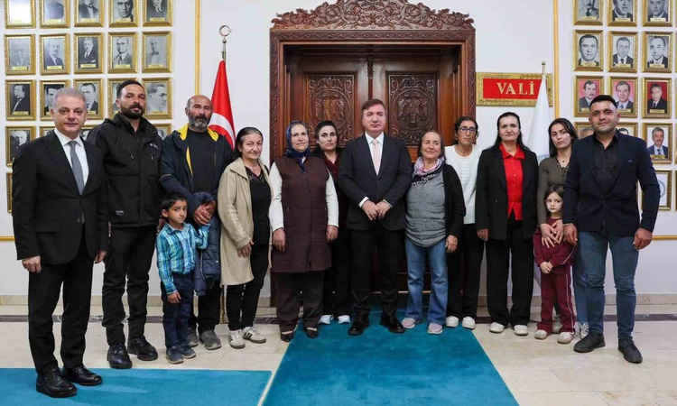 Erzincan Valisi Aydoğdu, Üzümlü'deki Kureyşli Sarıkaya sakinlerini makamında ağırladı | İşte Tüm Ayrıntılar