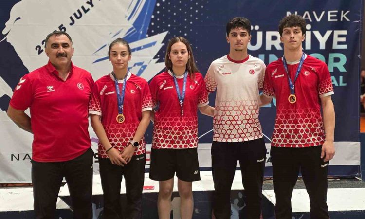 Kritik Açıklama: Erzincanlı milli badmintonculardan uluslararası turnuvada 4 madalya - Haberleri | İşte Tüm Ay