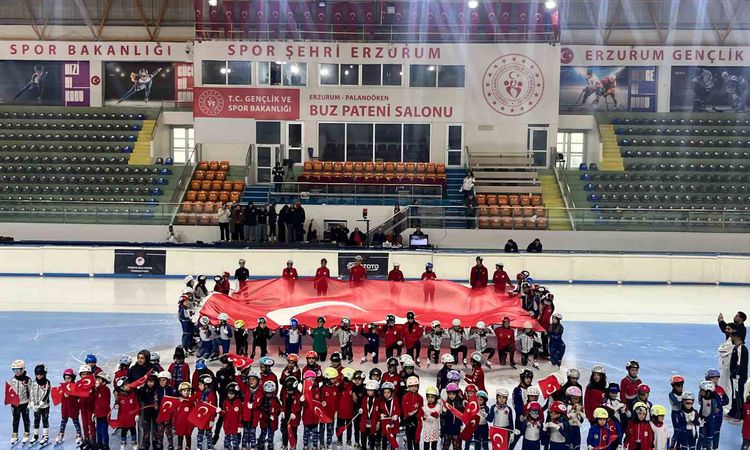 Erzurum'da Zafer Bayramı Coşkusuyla Anadolu Yıldızlar Ligi Sürüyor: Gelişmeler Takip Ediliyor
