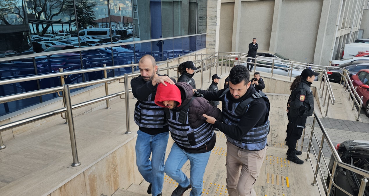 Son Gelişme: Eşinin dayısını bıçaklayarak öldüren sanığa müebbet hapis - En Son Haber ve Merak Edilenler