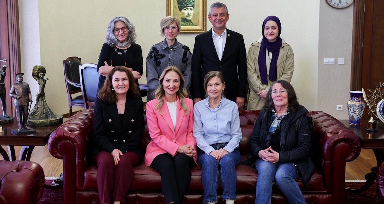 Gündemden Son Bilgiler: Eşitlik İçin Kadın Platformu temsilcilerinden Özgür Özel'e ziyaret - Haberleri ve Mera