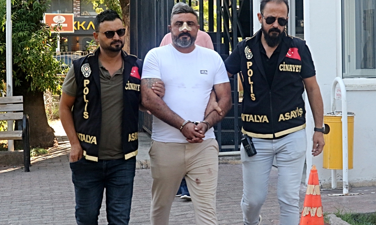 Eski Trabzonsporlu futbolcunun oğlunu öldüren sanık hakkında müebbet talebi: Gelişmeler Takip Ediliyor