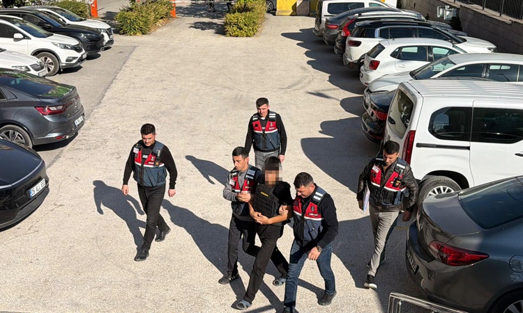 Eskişehir'de amcasını silahla öldürdüğü suçlamasıyla 15 yaşındaki şüpheli hakkında tutuklama kararı verildi: G